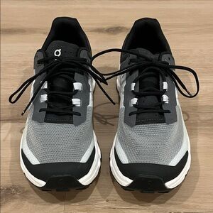 ON Women’s Cloudvista ‘Black White’ Running Sneaker